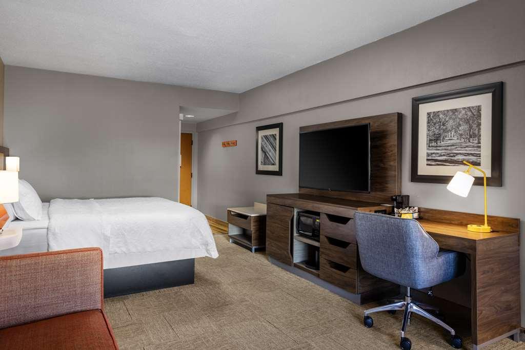 Hampton Inn & Suites State College At Williamsburg Square Ruang foto